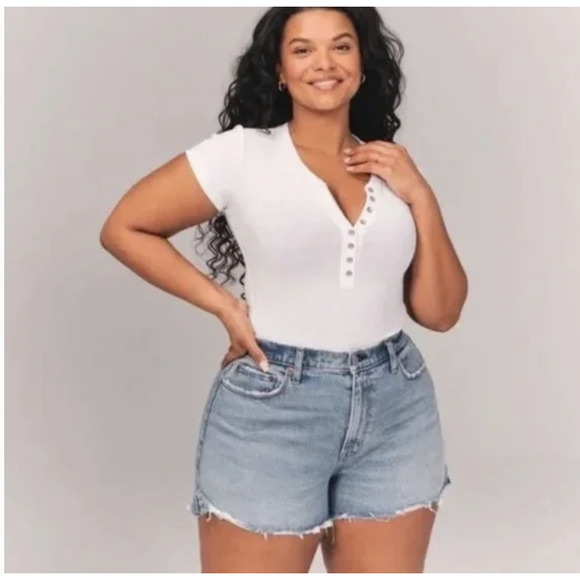 Abercrombie & Fitch Pants - Abercrombie & Fitch Curve Love The Cutoff Shorts High Rise Women's 30